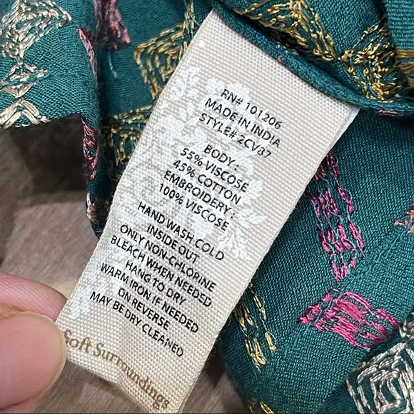 NWT Soft Surroundings Terrare Tunic Shirt Size S Green Embroidered - Picture 10 of 12